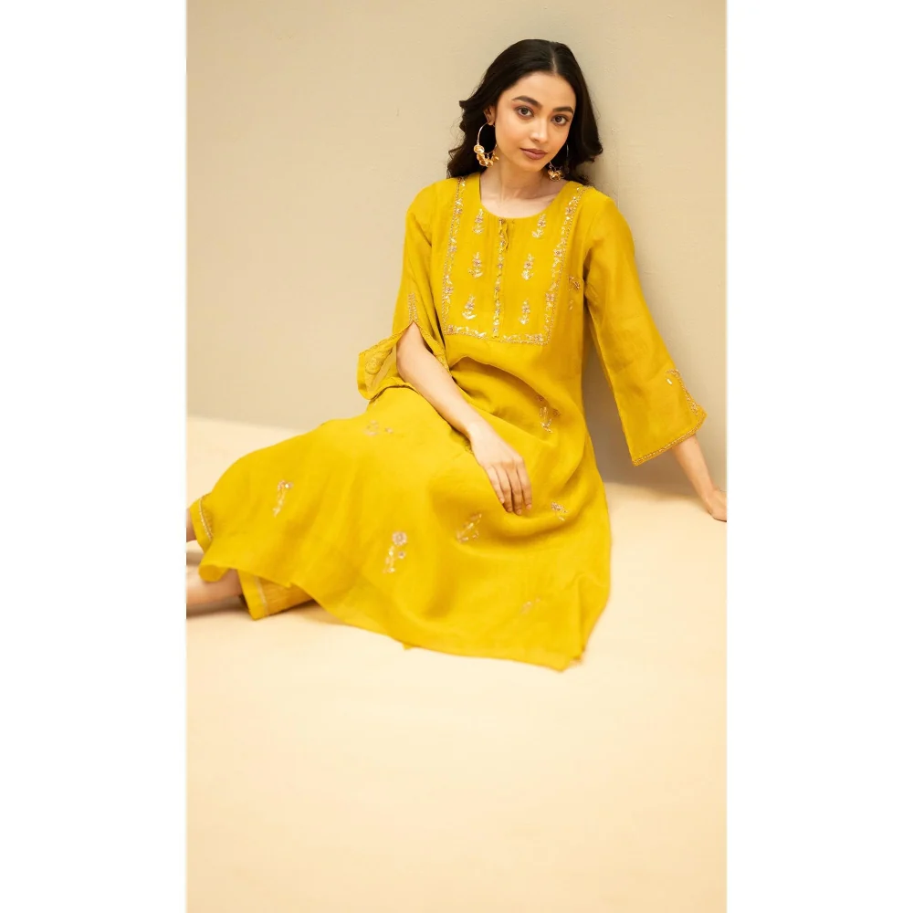 AM by Anita Mittal Chandini Yellow Kurta with Pant and Dupatta - Image 4