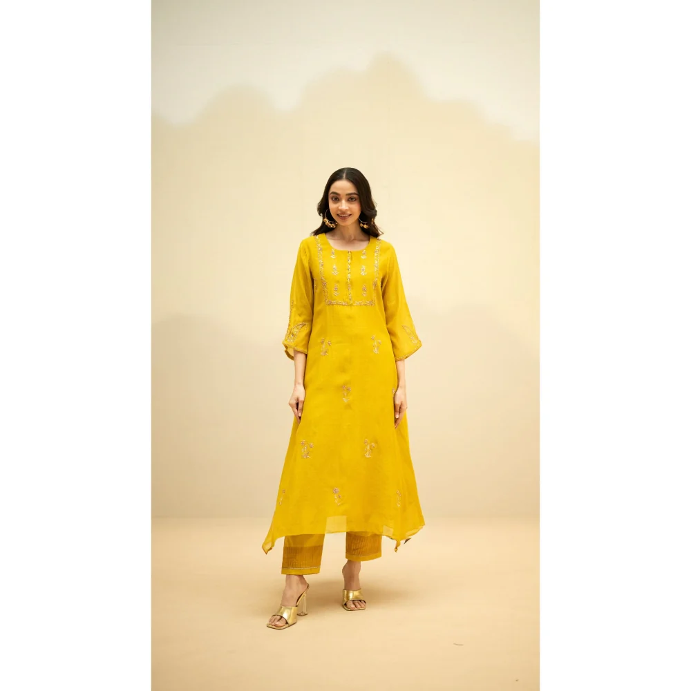 AM by Anita Mittal Chandini Yellow Kurta with Pant and Dupatta - Image 8