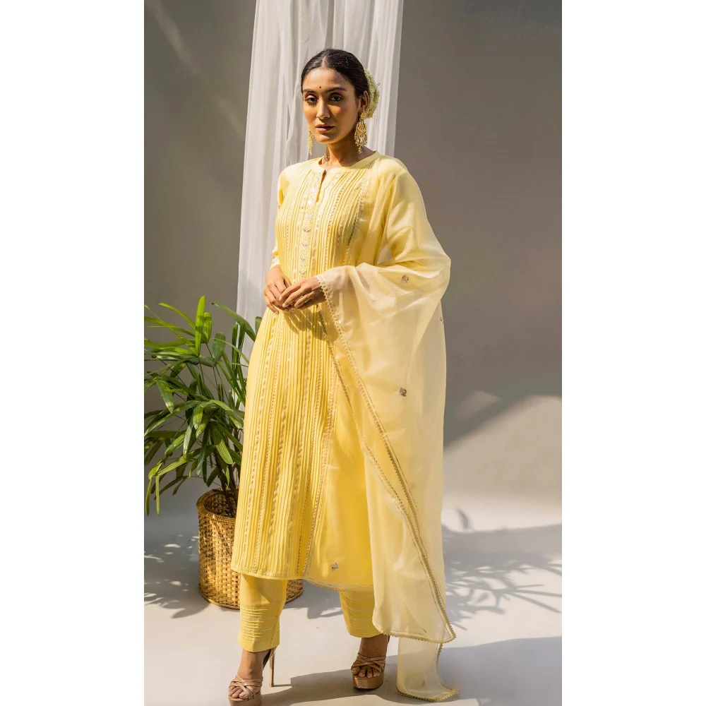 AM by Anita Mittal Yellow Alia Kurta with Pant and Dupatta - Image 4