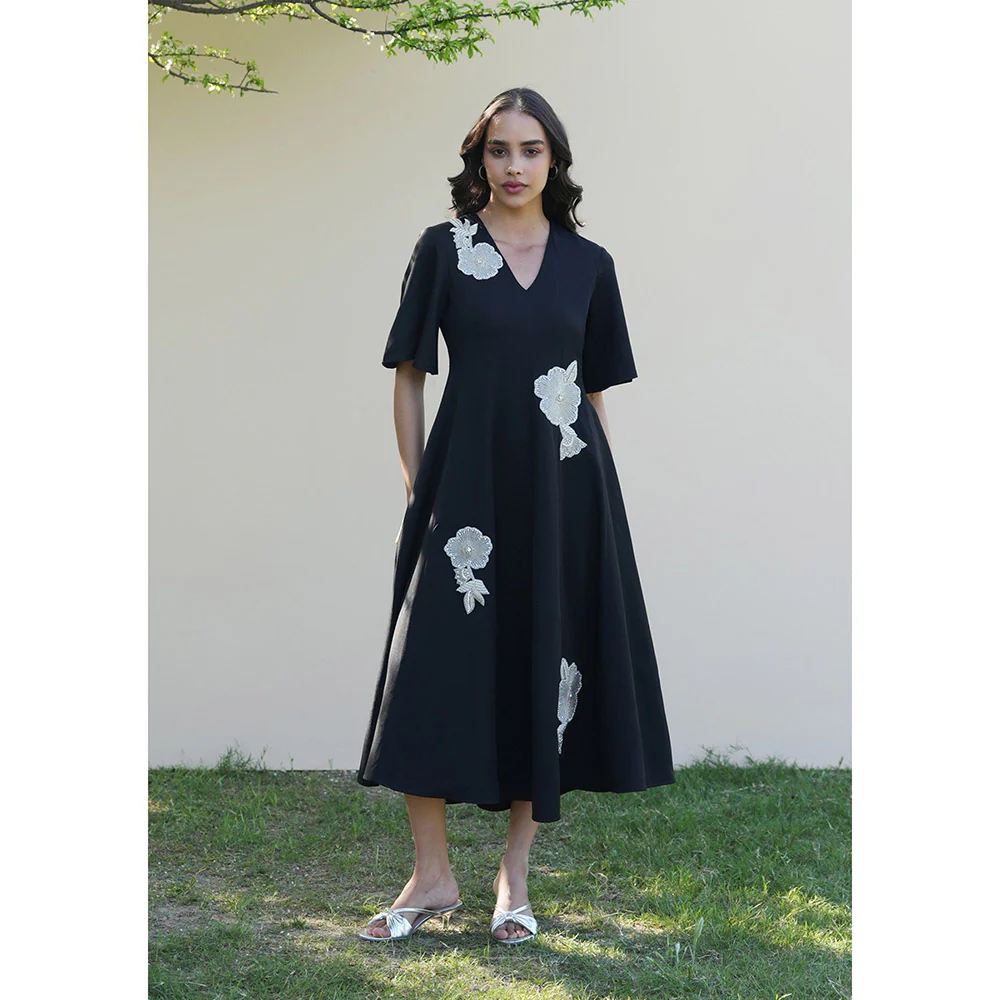 AMOSHI Paige Midi Dress -Black