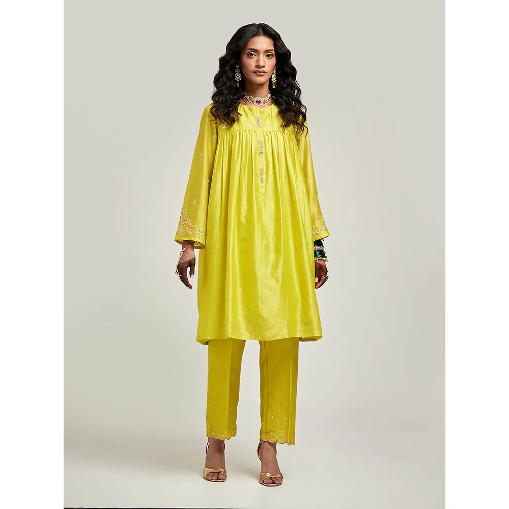 Anantaa by Roohi Trehan Short Embroidered Yoke Kurta With Pant - Green