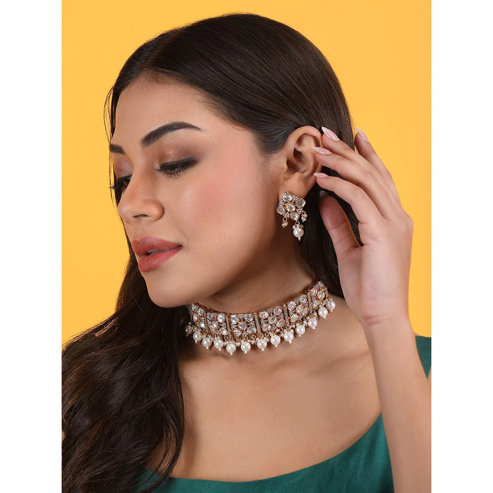 Auraa Trends 22K Gold Tone Kundan & Pearls Meenakari Jewellery Earring For Women - Image 2