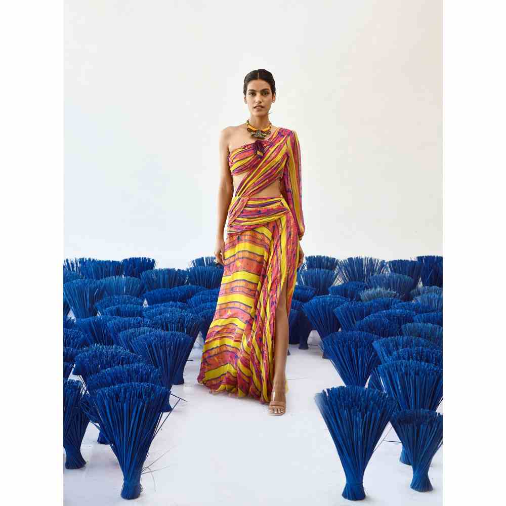 Baise Gaba La Printed Maxi Dress in Yellow Color - Image 4
