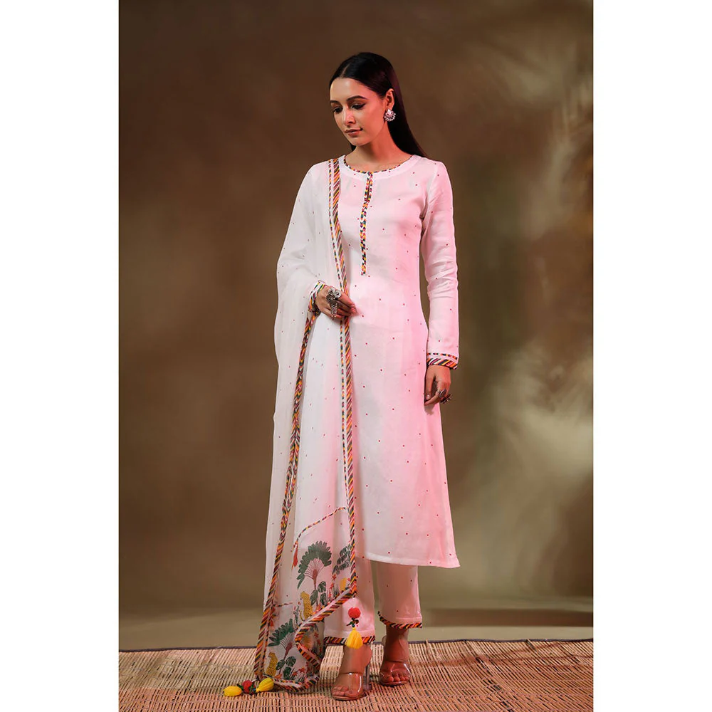 Baise Gaba White Jugnu Kurta - Image 2