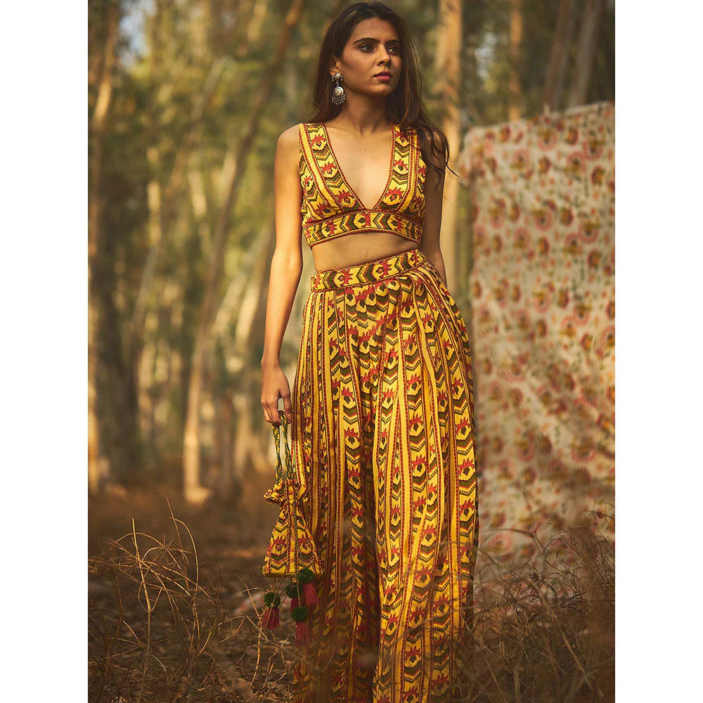 Baise Gaba Yellow Puncture Skirt Crop Top (Set Of 2) - Image 4