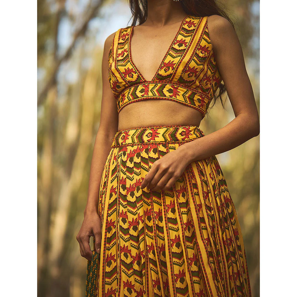 Baise Gaba Yellow Puncture Skirt Crop Top (Set Of 2) - Image 5