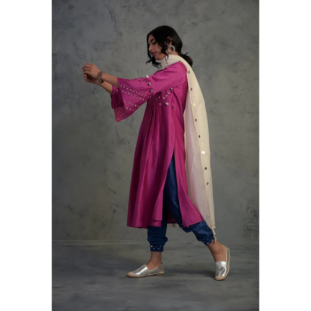 Charkhee Chanderi Flared Sleeve Kurta Set With Jogger - (Set of 3) - Image 2