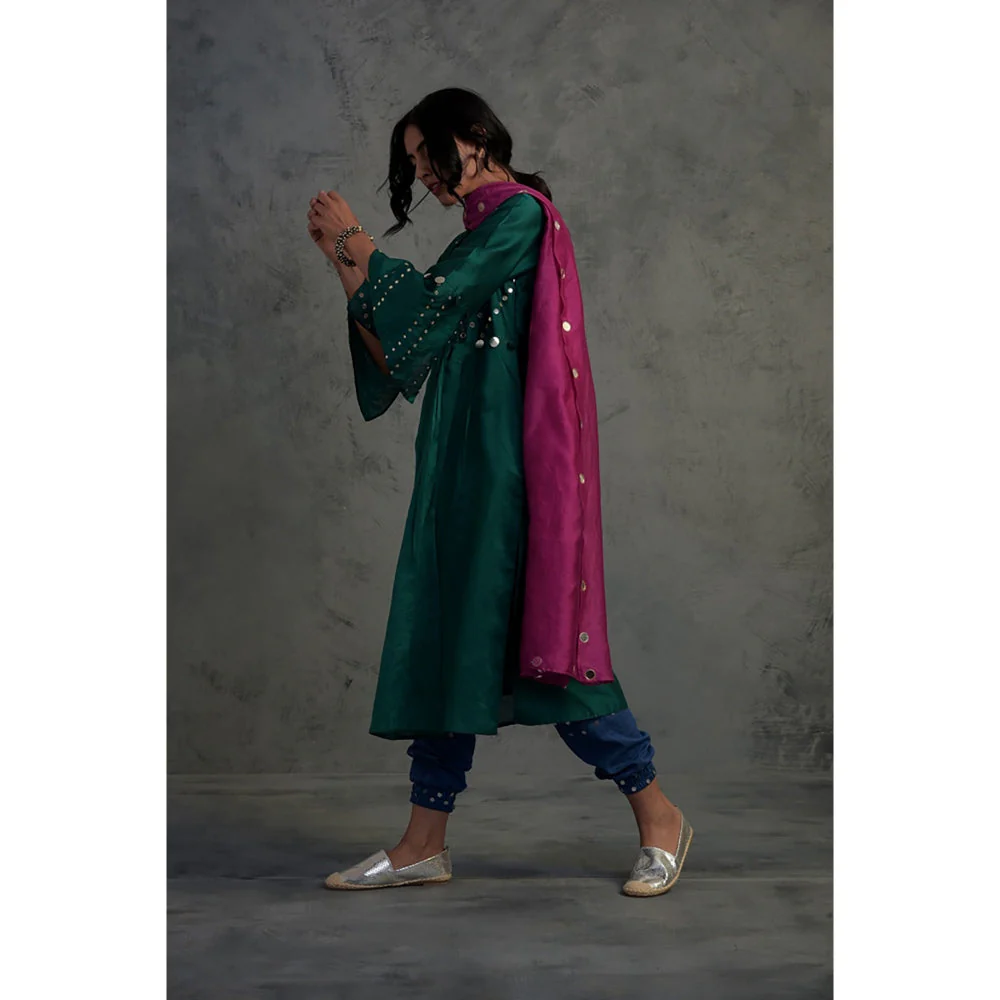 Charkhee Chanderi Flared Sleeve Kurta Set With Jogger - (Set of 3) - Image 2