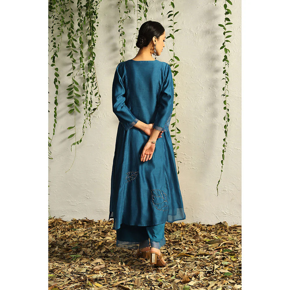 Charkhee Teal Side Gathered Kurta with Pants and Dupatta (Set of 3) - Image 5