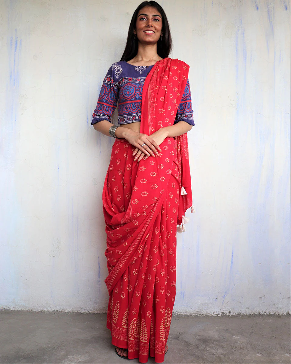 CHIDIYAA Red Block printed Cotton Saree without Blouse
