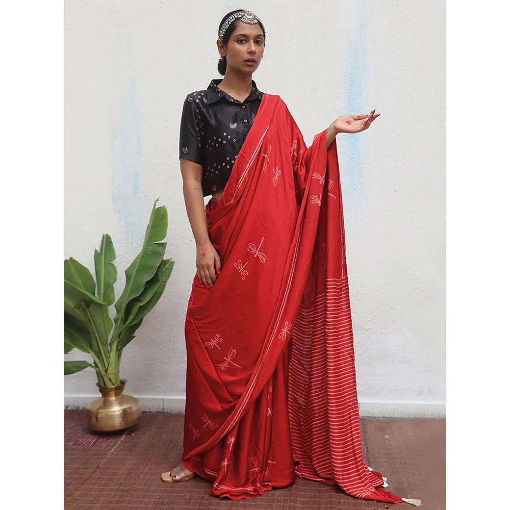 Chidiyaa Red Jaiswal Dhara Block Printed Modal Silk Saree without Blouse - Image 2