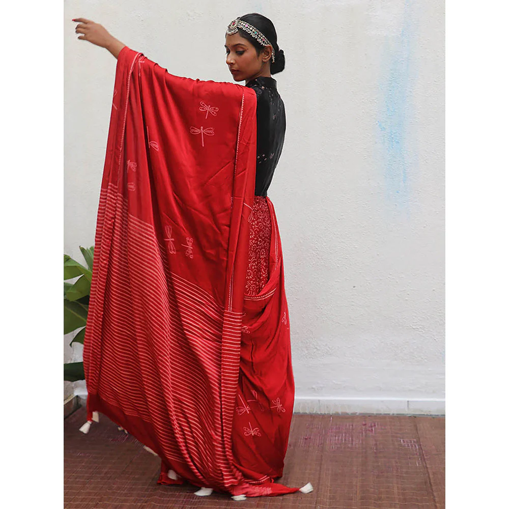 Chidiyaa Red Jaiswal Dhara Block Printed Modal Silk Saree without Blouse - Image 3