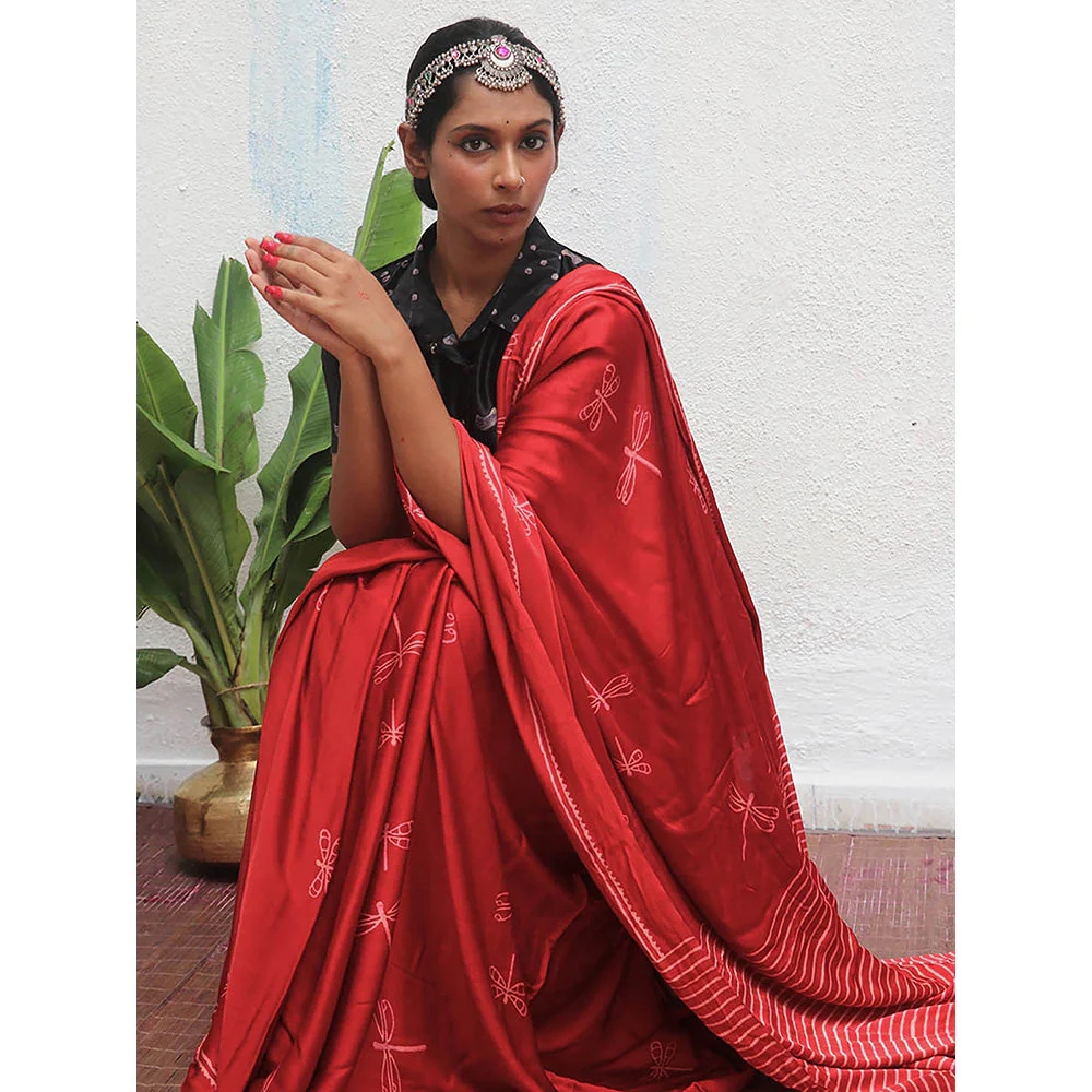 Chidiyaa Red Jaiswal Dhara Block Printed Modal Silk Saree without Blouse - Image 5
