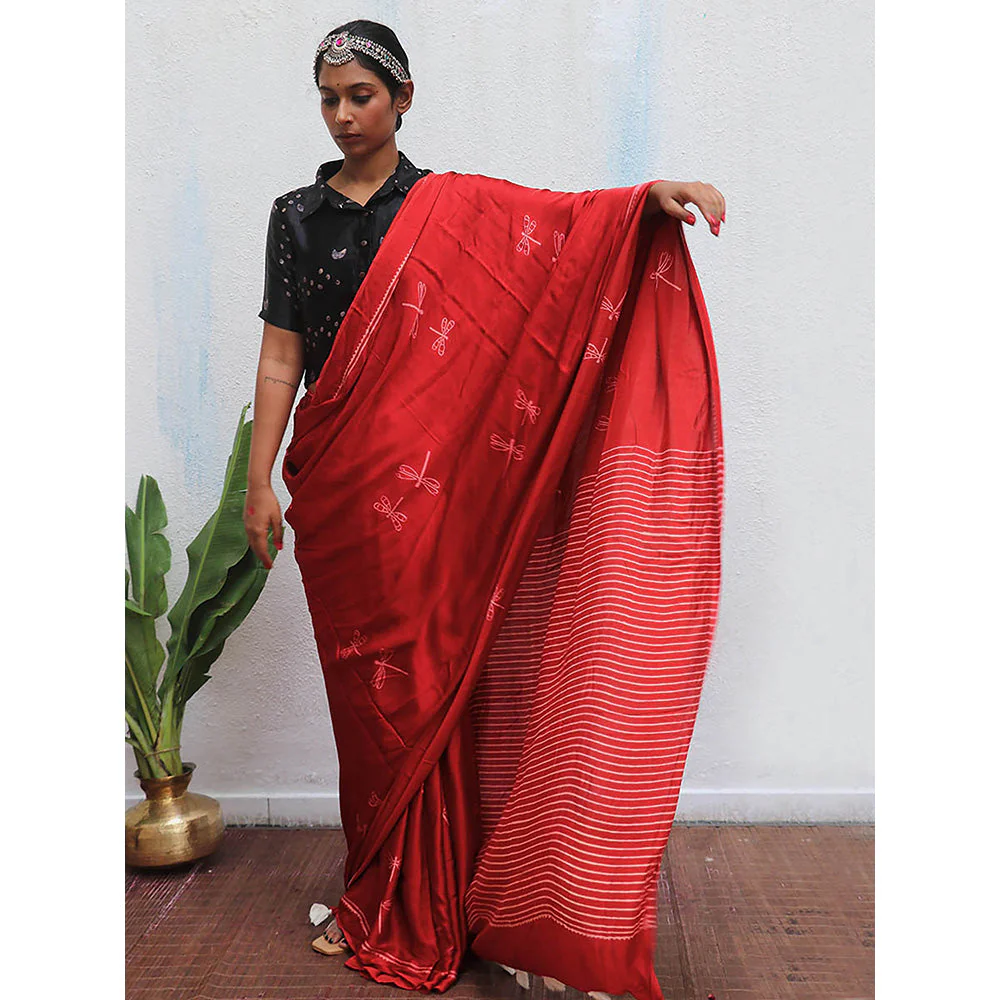 Chidiyaa Red Jaiswal Dhara Block Printed Modal Silk Saree without Blouse - Image 6