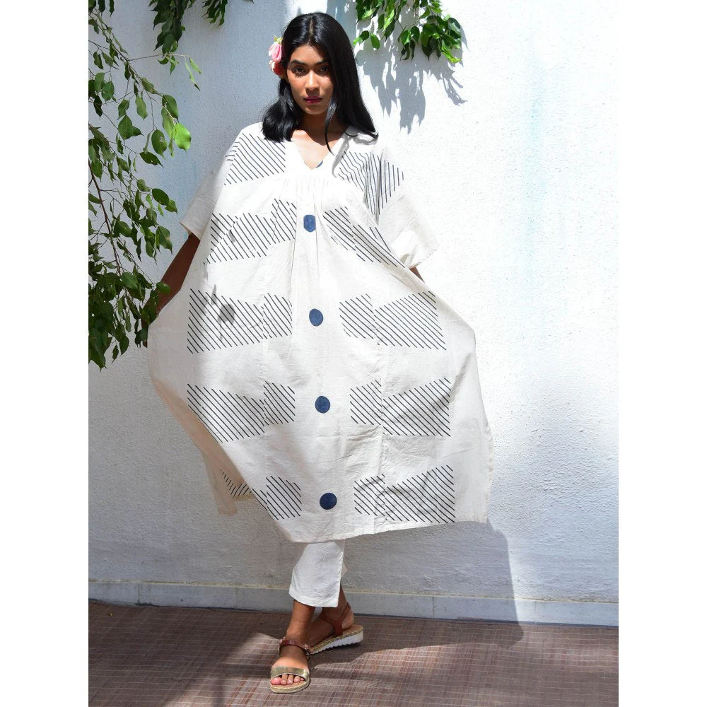 Chidiyaa Vanilla Mooon Celestial Airy Handblock Printed Cotton Kaftaan - Image 2