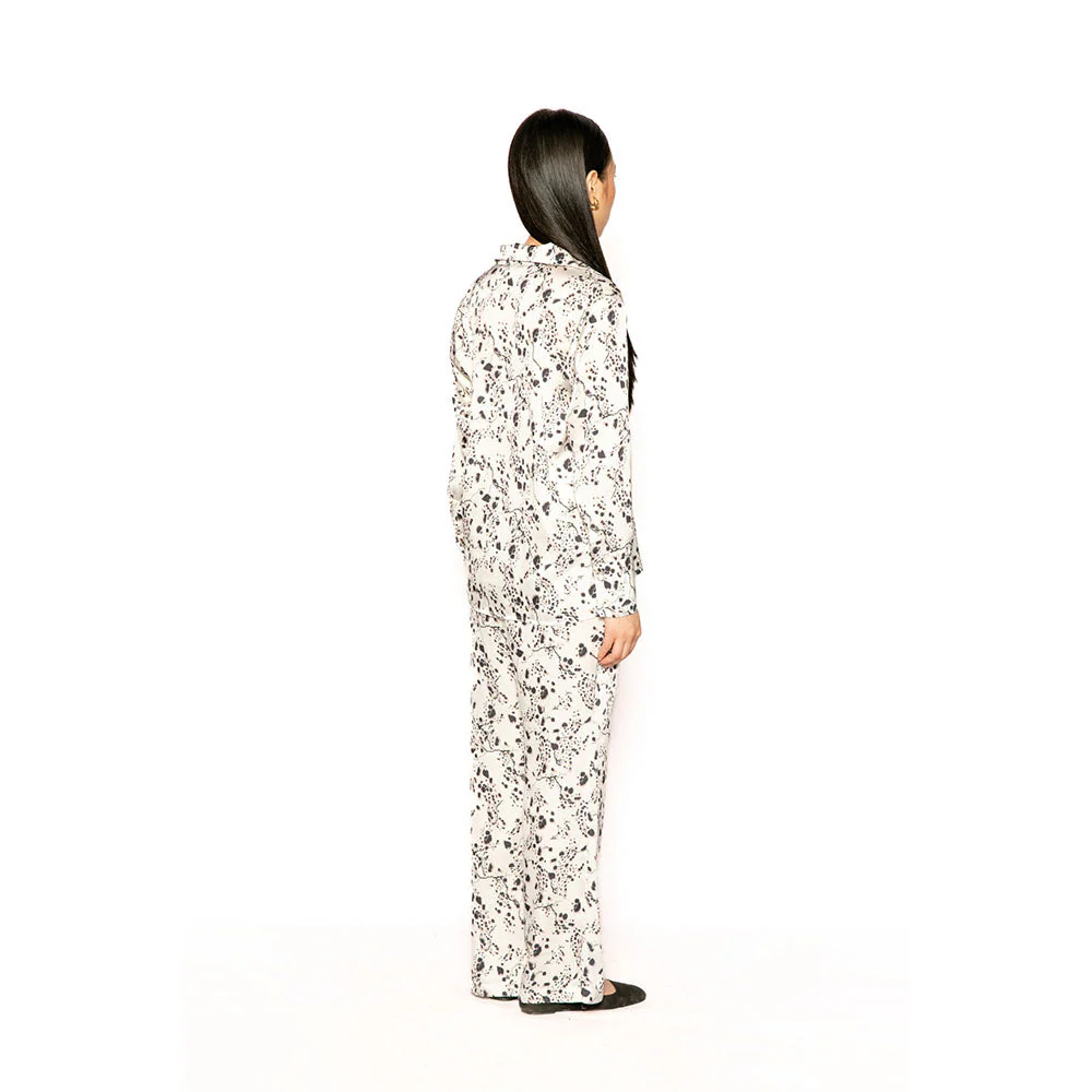 Contemponari Women Lycra Printed White Pant - Image 4