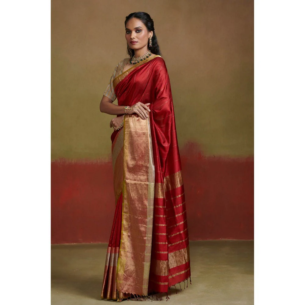 Dressfolk Heavy Weight Red Handloom Silk Saree without Blouse - Image 3