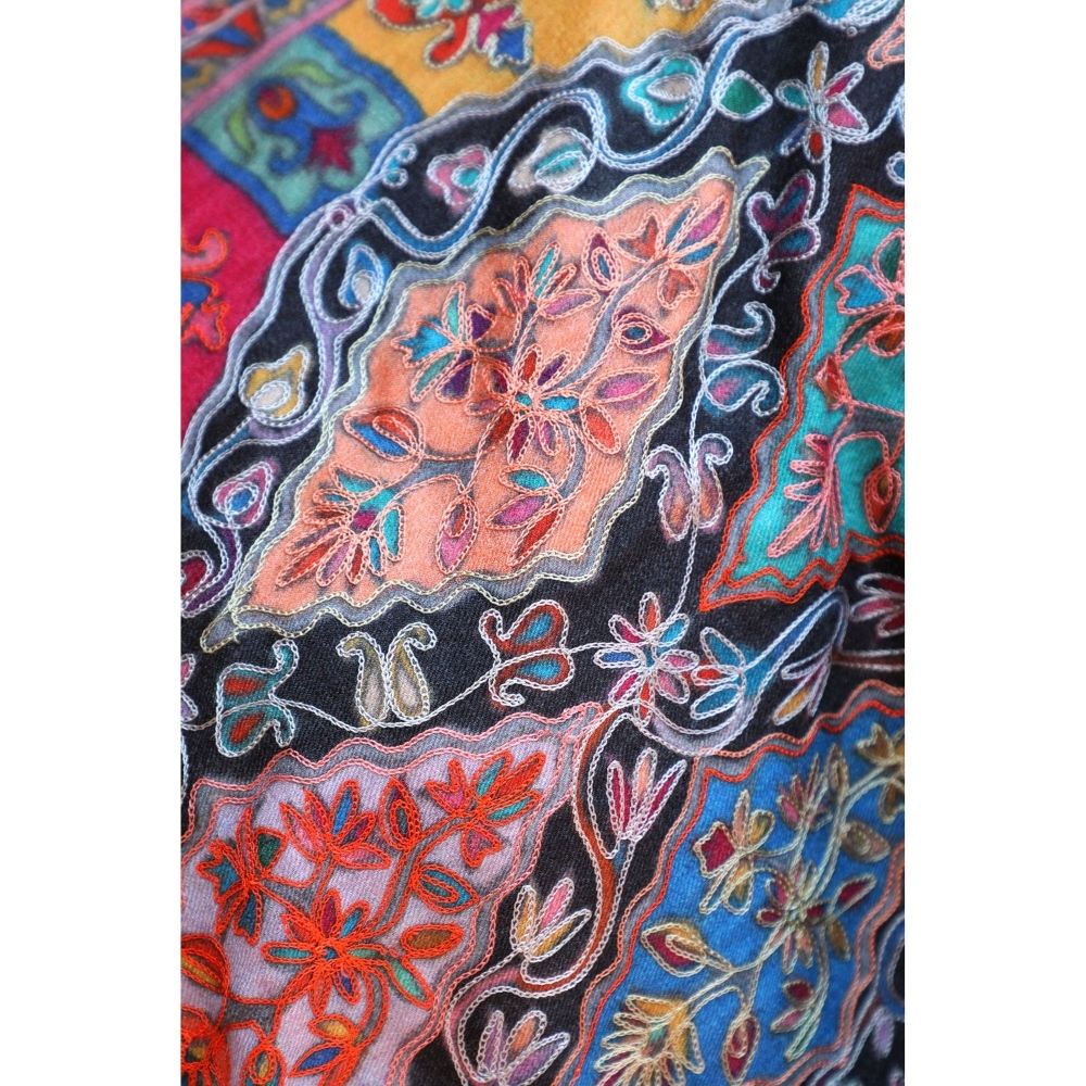 Dusala India Handwoven Pashmina Wool Kalamkari Design Shawl - Image 7