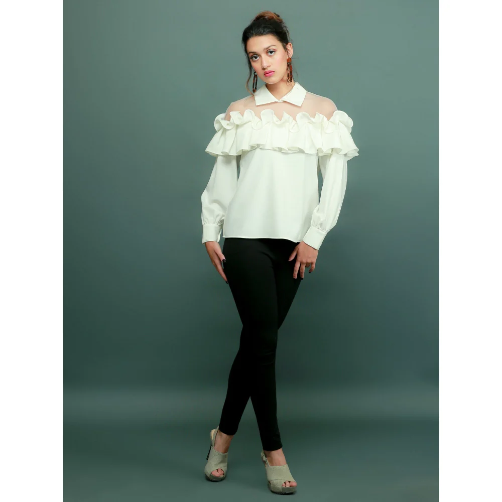 Echke Collared Top With Net And Ruffle Feature - Image 2