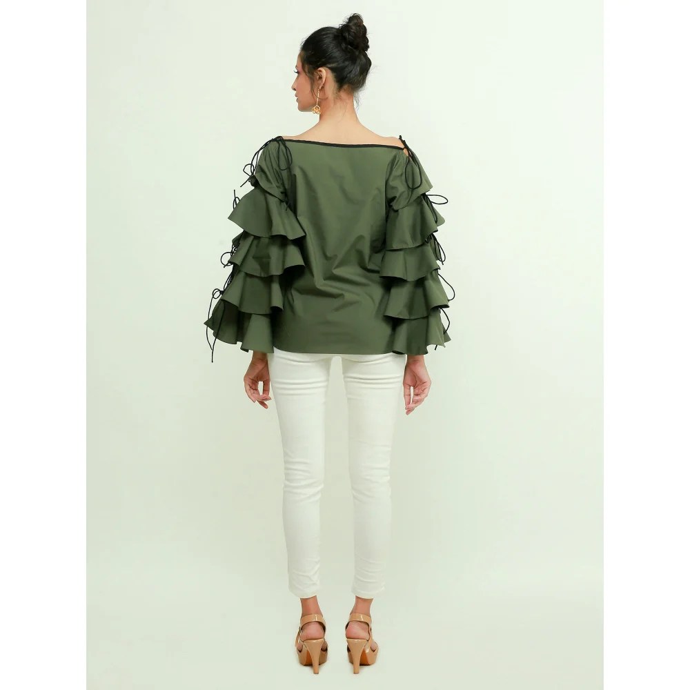 Echke Top With Open Sleeve Feature And Self Strings - Image 2