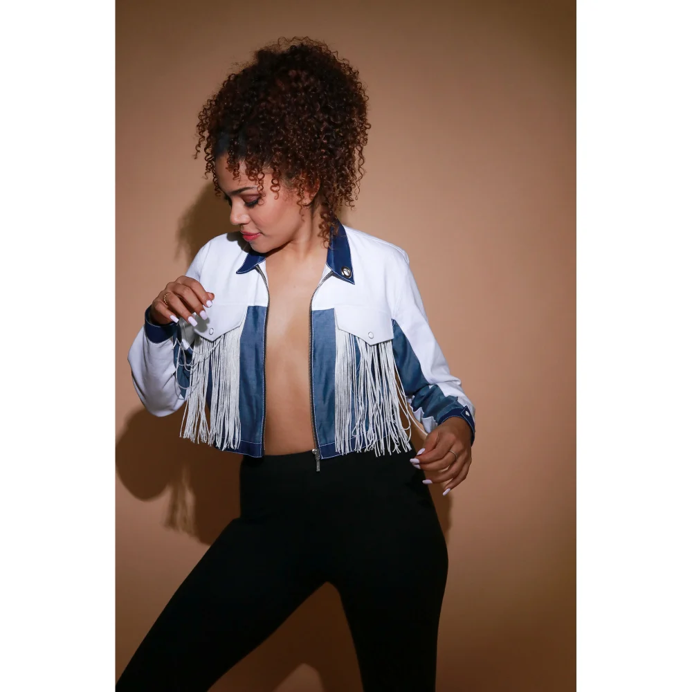 Echke White Light Denim and Dark Denim Crop Jacket with Silver Zipper Placket - Image 2