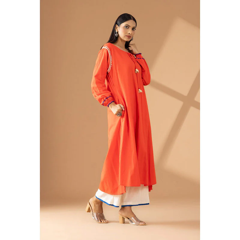Finethreads by Hina & Nikhat Azure Grace Embroidered Slub Cotton Kurta with Pant (Set of 2) - Image 5