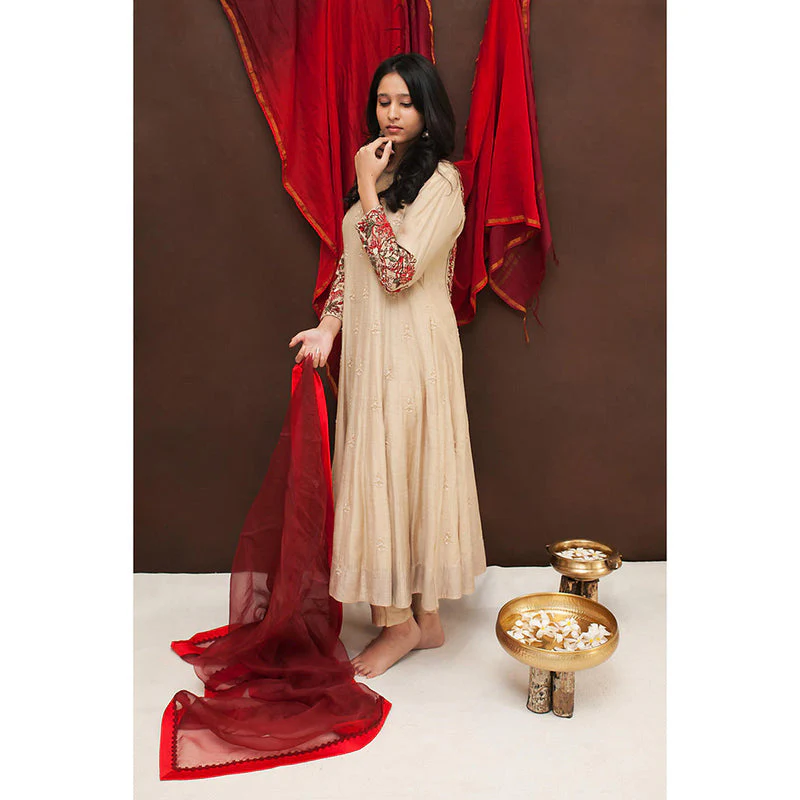 Finethreads by Hina & Nikhat Beige Gauhar Anarkali with Pant and Dupatta - Image 4