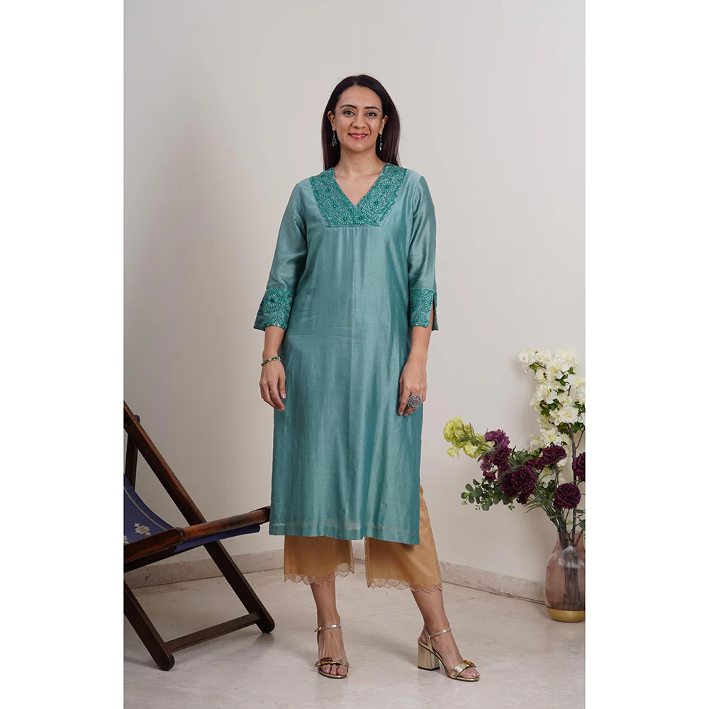 Finethreads by Hina & Nikhat Teal Mehr Kurta with Pant and Dupatta - Image 3