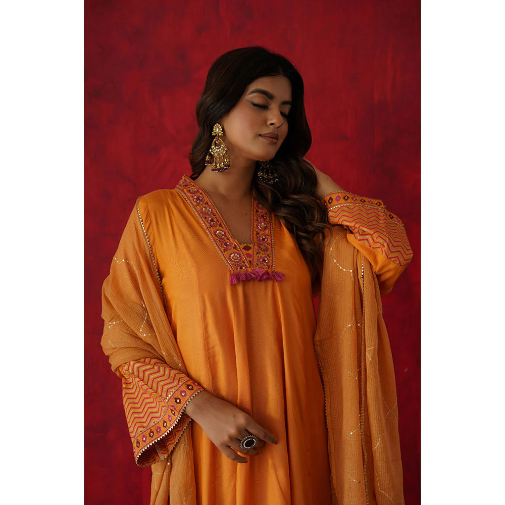 GANGA GRACE Women Art Silk Floral Orange Kurta with Pant and Dupatta - Image 3