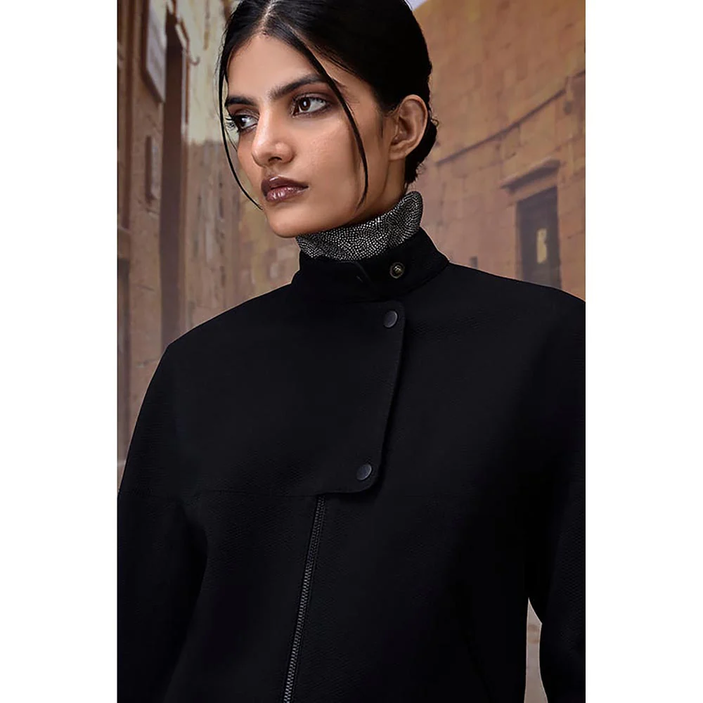 Genes Lecoanet Hemant Black Lycra Solid/Plain Cropped Jacket - Image 5