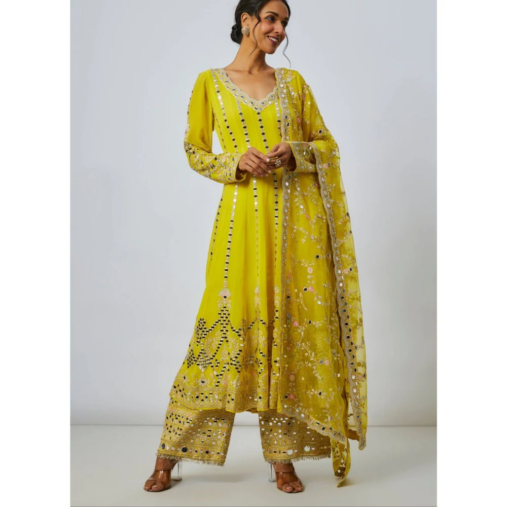 Gopi Vaid Hina Khan In Cheshtha Yellow Anarkali Kurta with Pant and Dupatta - Image 3