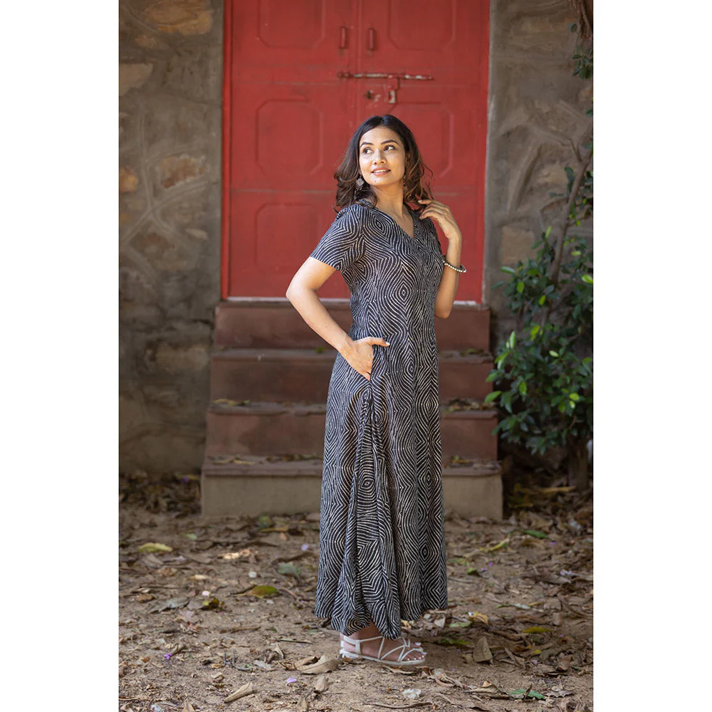 Gulaal Black Bandhani Cowl Dress - Image 5