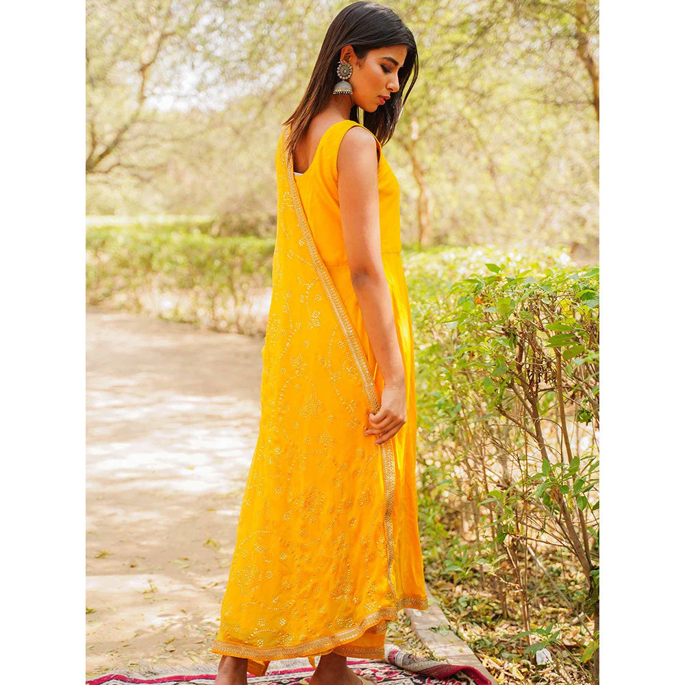 Gulabo Jaipur Nafisa Yellow Rayon Kurta With Pyjama & Taari Dupatta (Set of 3) - Image 2