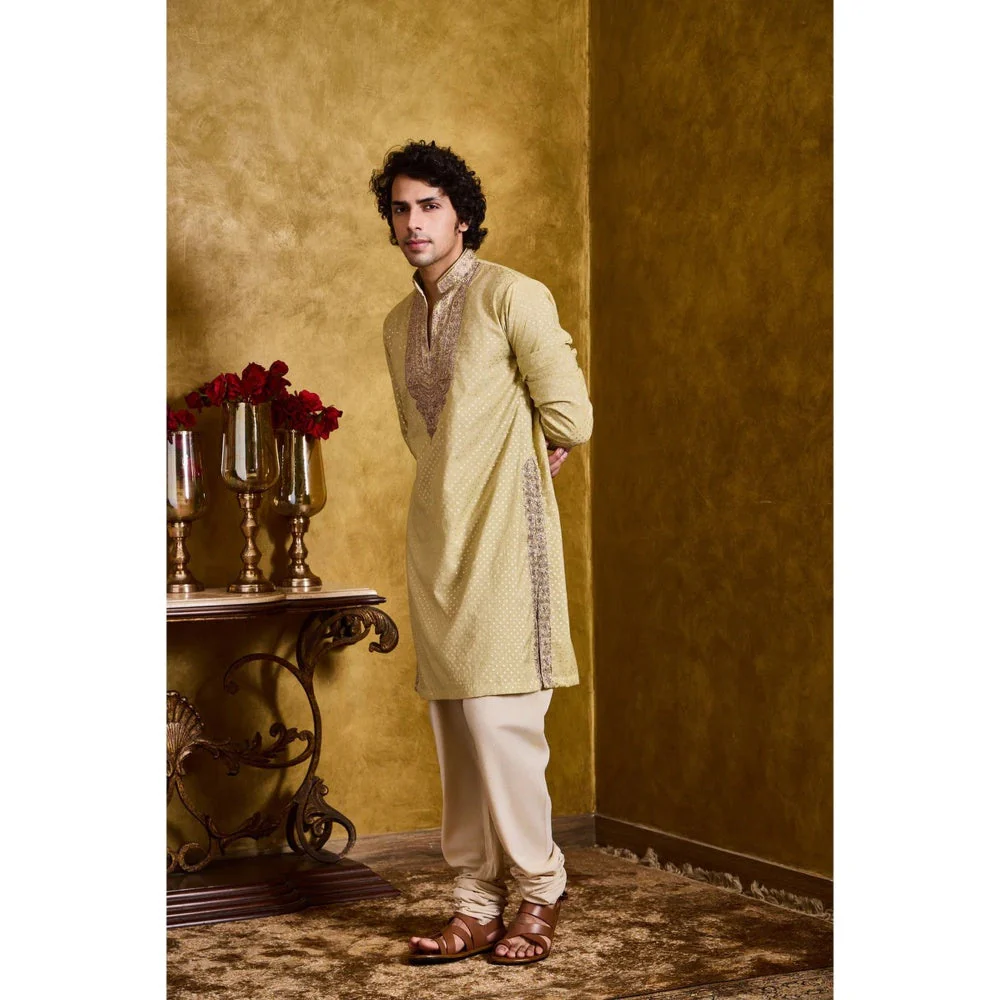 HISTORI Chanderi Men Green Embroidered Kurta with Churidar - Image 3