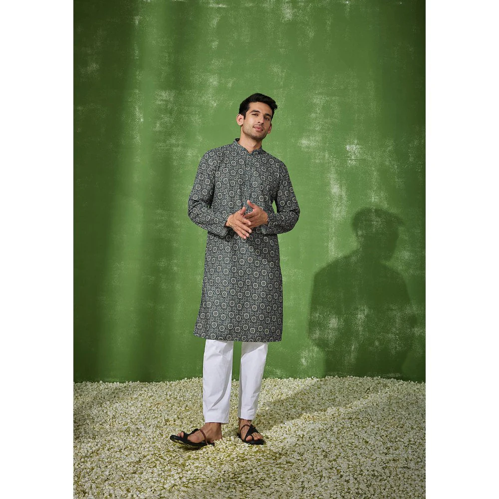 House of Chikankari Aswad Cotton Straight Men Kurta - Image 4