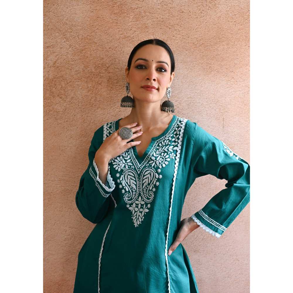 House of Chikankari Azmi Chikankari Cotton Straight Short Kurta - Teal (Set of 2) - Image 4