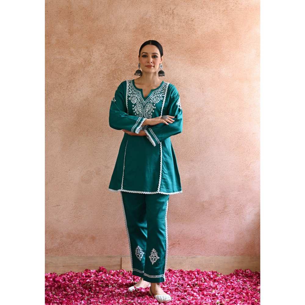 House of Chikankari Azmi Chikankari Cotton Straight Short Kurta - Teal (Set of 2) - Image 5