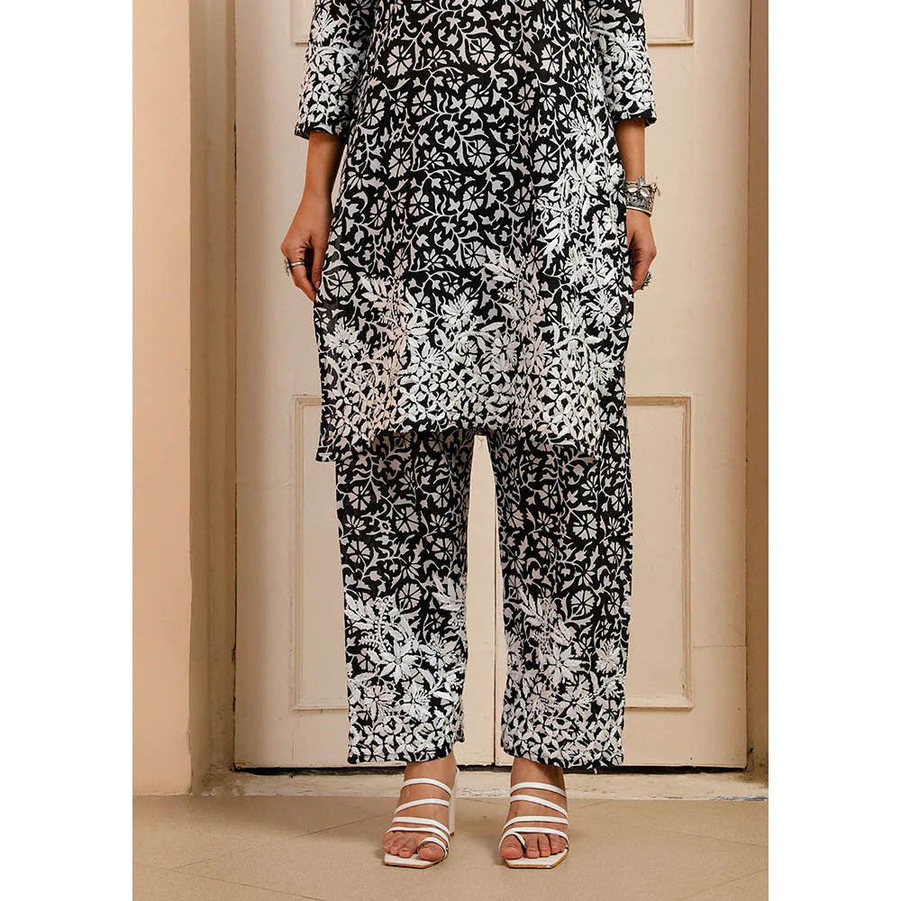 House of Chikankari Mulmul Chikankari Printed Womens Kurta with Pants-Black (Set of 2) - Image 4