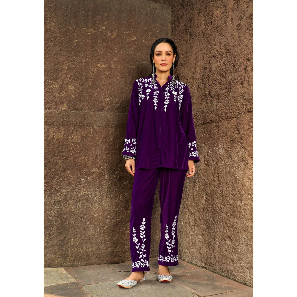 House of Chikankari Rumi Chikankari Velvet Purple Straight Shirt with Pant (Set of 2) - Image 3