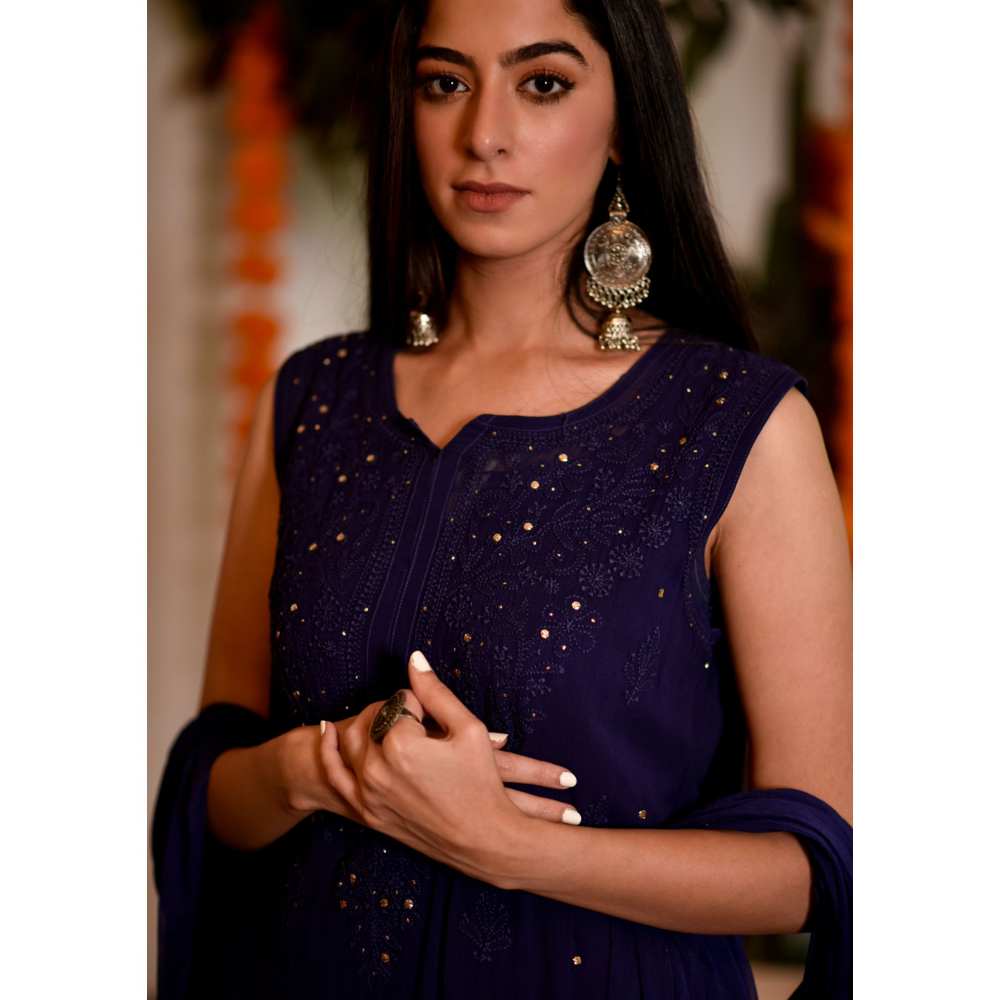 House Of Chikankari Sultana Chikankari Georgette Sleeveless Straight Kurta (Set of 4) - Image 3