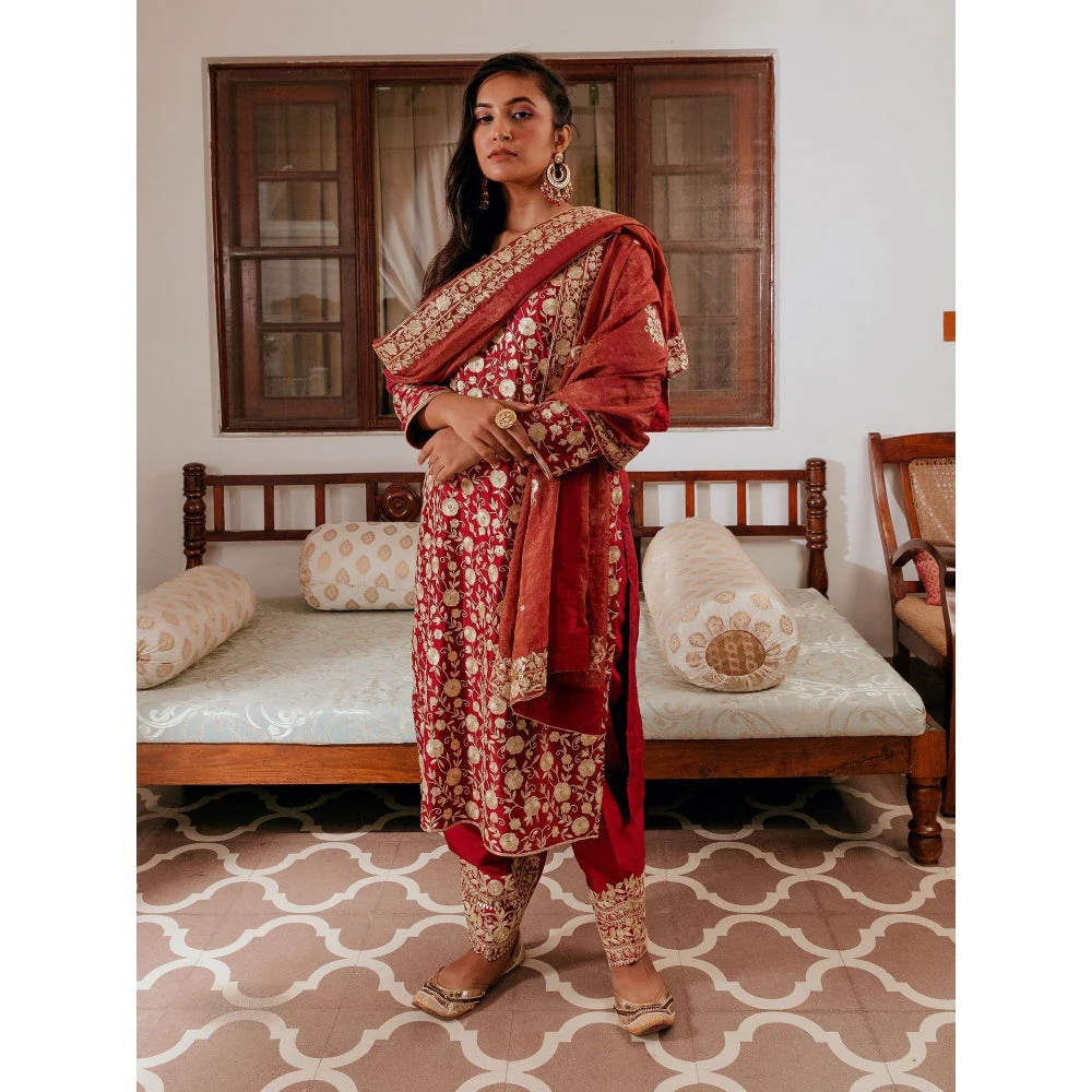 House Of Muher Amira Red Suit Set (Set of 3) - Image 5