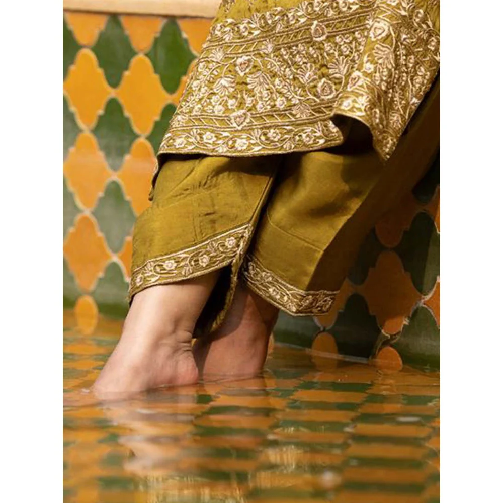 House Of Muher Nashira Olive Suit Set (Set of 3) - Image 5