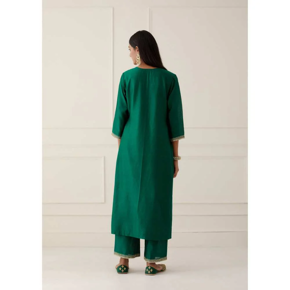 Ikshita Choudhary Green Embroidered Kurta - Image 5