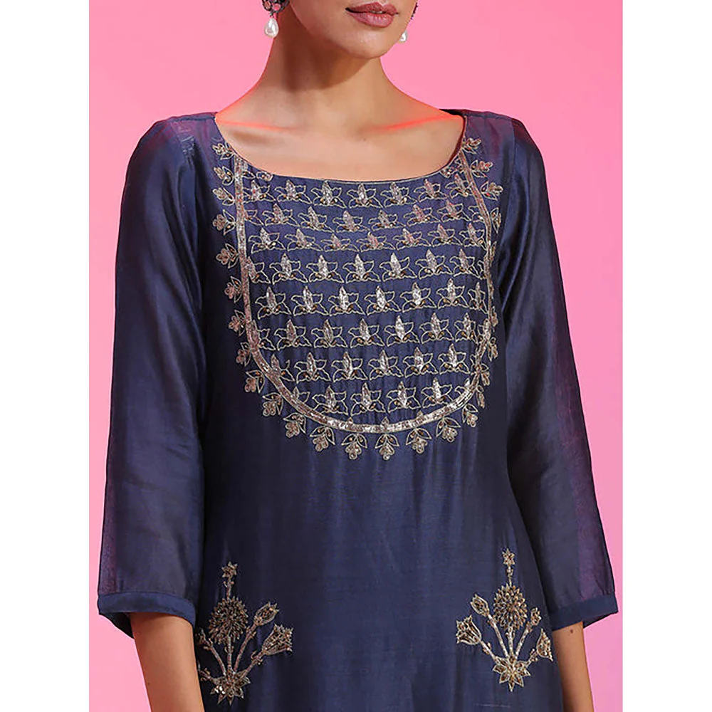 Kudi Pataka Designs Begam/Na Kurta with Pant and Dupatta - Image 6