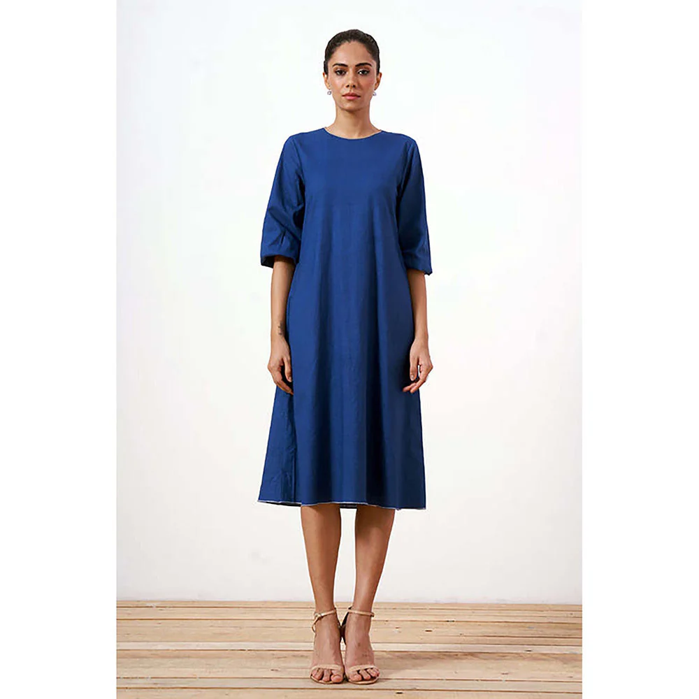 MADDER MUCH Blue Cotton Round Neck Solid/Plain Midi Dress - Image 2