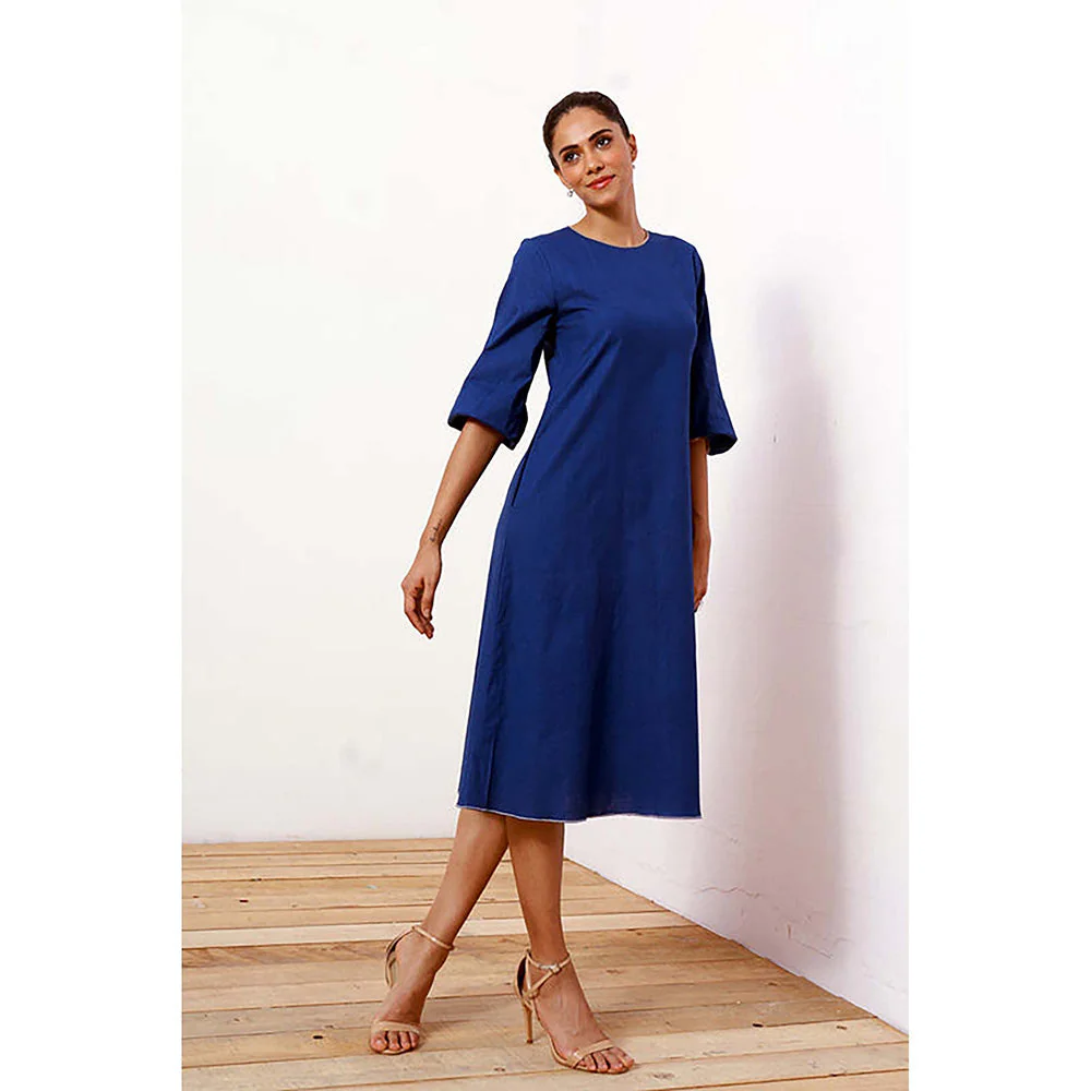 MADDER MUCH Blue Cotton Round Neck Solid/Plain Midi Dress - Image 5