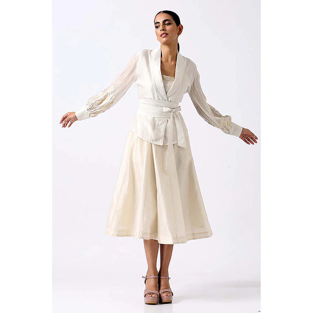 MADDER MUCH White Chanderi V-Neck Solid Fitted Midi Dress - Image 3