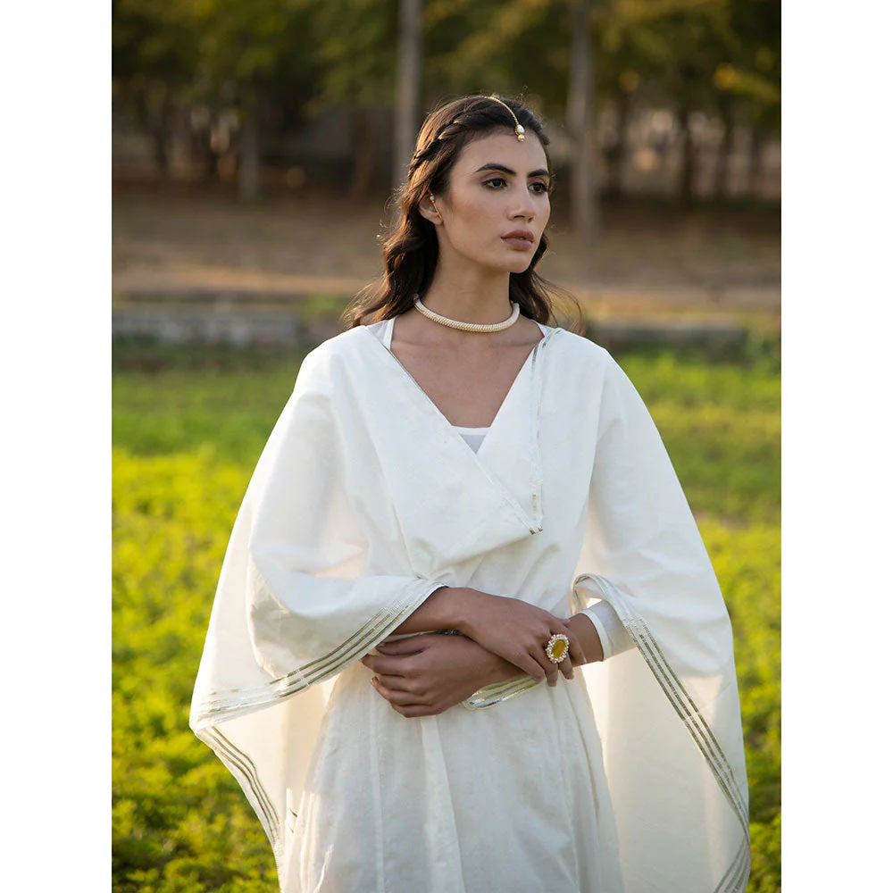 Maison Shefali Noor Gota Work Kurta with Farshi and Dupatta (Set of 3) - Image 3