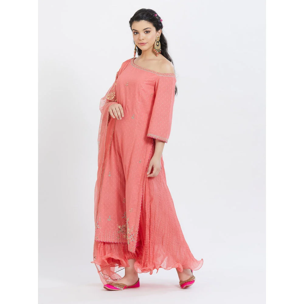 MANDIRA WIRK Coral Embroidered Kurta Set Of 2 - Image 4