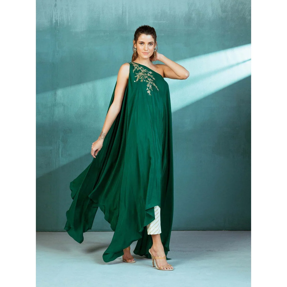 MANDIRA WIRK Emerald Green Cape Kaftan (Set of 2) - Image 4